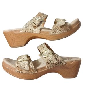 Dansko Sophie Wooden and Leather Sandaks Snake Embossed Strappy Mules Sz 9